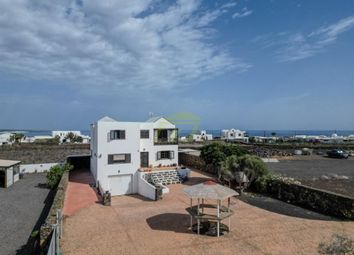 Thumbnail 4 bed villa for sale in Mala, Lanzarote, Spain