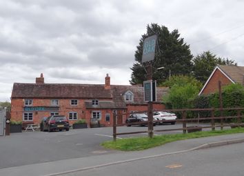 Thumbnail Pub/bar for sale in Stonebow Road, Pershore