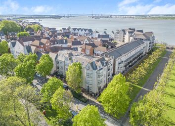 Thumbnail Flat for sale in Ingress Park Avenue, Ingress Park, Greenhithe, Kent