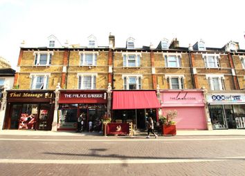 Thumbnail Flat for sale in Courtenay Mews, Walthamstow, London