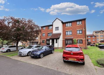 Thumbnail Studio for sale in Magpie Close, Enfield
