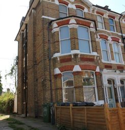 2 Bedrooms Flat for sale in Lower Ground Floor Flat, 5 Tierney Road, Streatham Hill, London SW2