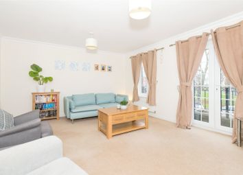 3 Bedrooms Terraced house for sale in Castle Lodge Avenue, Rothwell, Leeds, West Yorkshire LS26