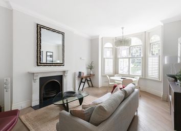 Thumbnail Flat for sale in Earl's Court Square, London