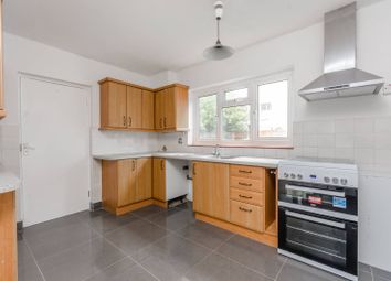 4 Bedrooms  to rent in Delamere Road, Wimbledon, London SW20