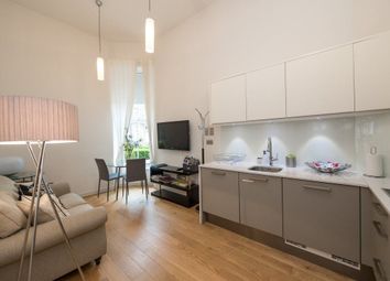 1 Bedrooms Flat to rent in Simpson Loan, Meadows EH3