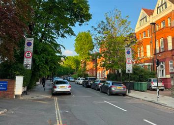 Thumbnail Flat to rent in Frognal, Hampstead, Finchley Rd