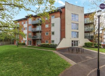 Thumbnail Flat to rent in Observer Drive, Watford, Hertfordshire