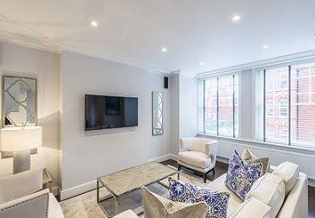 Thumbnail Flat to rent in King Street, London