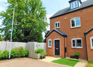 3 Bedrooms  for sale in Shielding Way, Stafford ST16