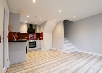 Romford - End terrace house to rent            ...