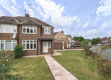 Thumbnail Town house for sale in London Road, Earley, Reading