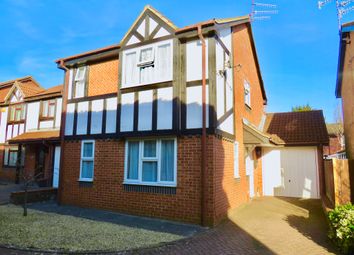 3 Bedrooms Detached house for sale in The Magpies, Luton LU2
