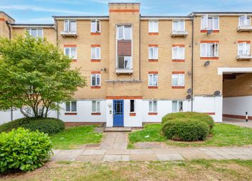 Thumbnail Flat for sale in Dadswood, Harlow