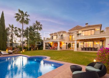 Thumbnail 5 bed villa for sale in Los Flamingos, Benahavis, Malaga