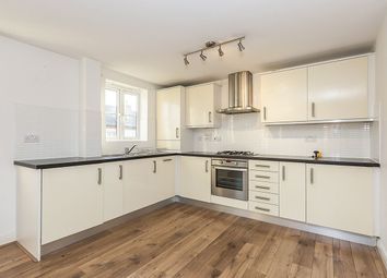 2 Bedrooms Flat to rent in Ladybank Avenue, Fulwood, Preston PR2