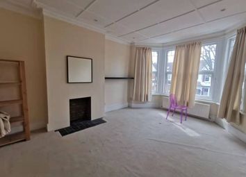 Thumbnail Flat to rent in Redbourne Avenue, London