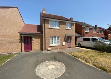 Thumbnail 4 bed detached house to rent in Merton Close, Berryfields, Aylesbury