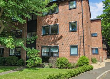 Thumbnail Flat for sale in Ray Park Avenue, Maidenhead