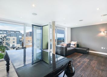 Thumbnail 1 bed flat to rent in Graham Street, London