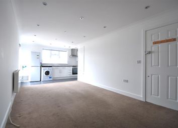 Thumbnail Flat to rent in Lion Road, Bexleyheath