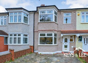 Thumbnail Terraced house to rent in Strathmore Gardens, Hornchurch