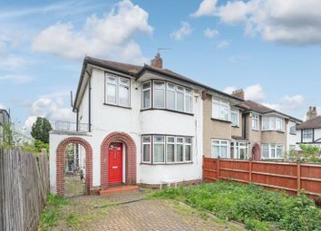 Thumbnail Terraced house for sale in Perry Hill, Catford, London