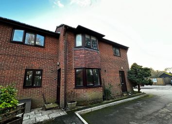 Thumbnail 1 bed flat to rent in Phoenix Court, Kingsclere, Newbury