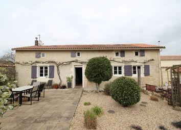 Thumbnail Country house for sale in Chef-Boutonne, Deux-Sèvres, 79110, France