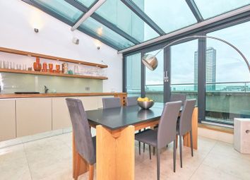 Thumbnail Flat to rent in Albert Embankment, London