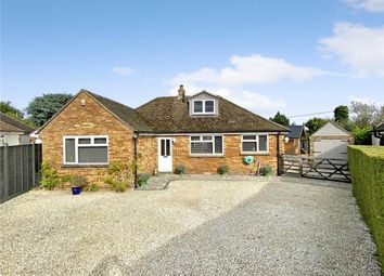 Thumbnail 4 bed detached bungalow for sale in Folly View Crescent, Faringdon