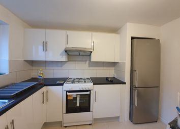 Thumbnail 2 bed flat to rent in Stephens Road, London