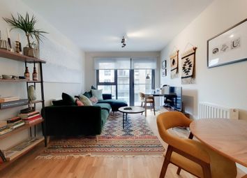 Thumbnail Flat for sale in Hythe House, Finsbury Park