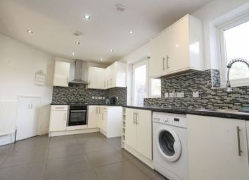 5 Bedroom Semi-detached house for rent