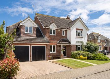 Thumbnail Detached house for sale in Petworth Drive, Horsham