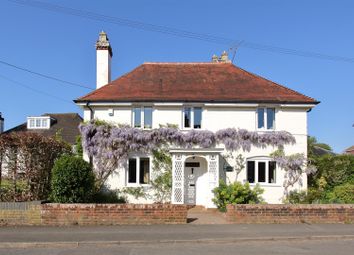 Yew Tree Farmhouse Ph3.Jpg