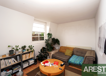 Thumbnail 1 bed duplex to rent in Flat C, 370 Caledonian Road, London