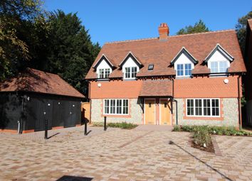 2 Bedroom Maisonette for rent