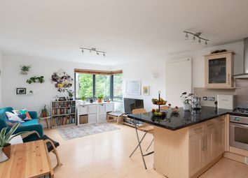 Thumbnail 2 bed flat for sale in Anstey Road, Peckham Rye