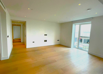 Thumbnail Flat for sale in Cascade Way, London
