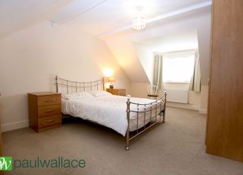 Thumbnail Room to rent in Old Nazeing Road, Broxbourne
