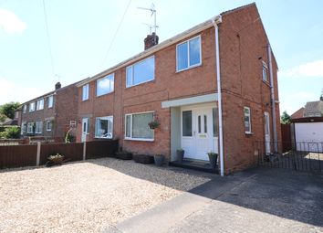 3 Bedrooms Semi-detached house for sale in Sunfield Crescent, Lincoln LN6