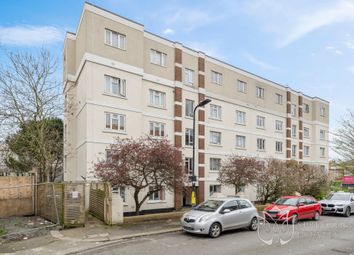 Thumbnail Flat for sale in Rosebank Way, London