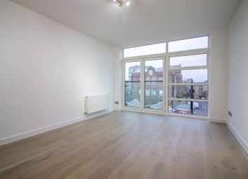 2 Bedrooms Flat to rent in Palmers Road, London E2
