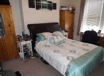 Thumbnail 4 Bed Terraced House To Rent In Newlands Avenue Jesmond Thumbnail 4 Bed Terraced House To Rent In Newlands Avenue Jesmond