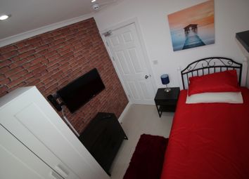 0 Bedrooms Studio to rent in Chusan Place, Commercial Road, Limehouse E14
