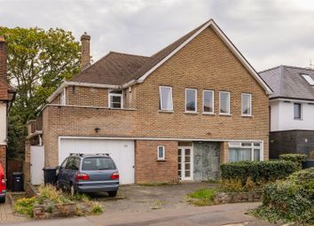 The Warren Drive, E11