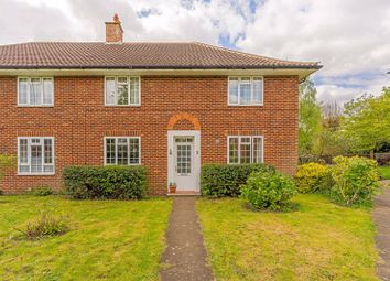 Thumbnail Flat for sale in Gloucester Close, Thames Ditton