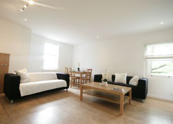 3 Bedrooms Flat to rent in Brixton Hill, London SW2