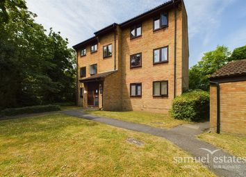 Thumbnail 2 bed flat for sale in Ludford Close, Croydon